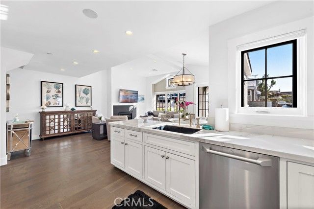 156 Pearl Street, Laguna Beach, CA 92651