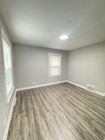 201 E 140th Place, Dolton, IL 60419