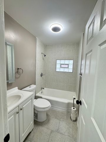 201 E 140th Place, Dolton, IL 60419