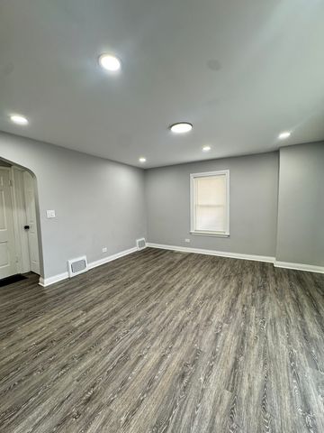 201 E 140th Place, Dolton, IL 60419