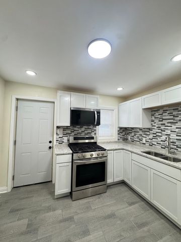 201 E 140th Place, Dolton, IL 60419