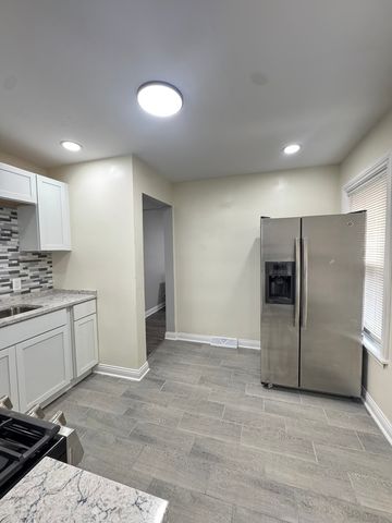 201 E 140th Place, Dolton, IL 60419