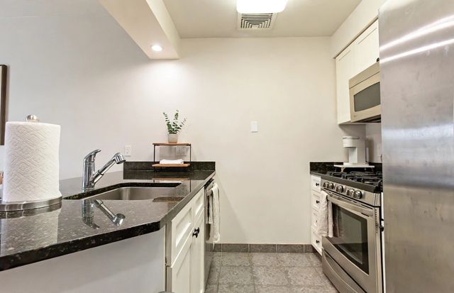 501 Commerce Dr 4306, Braintree, MA 02184