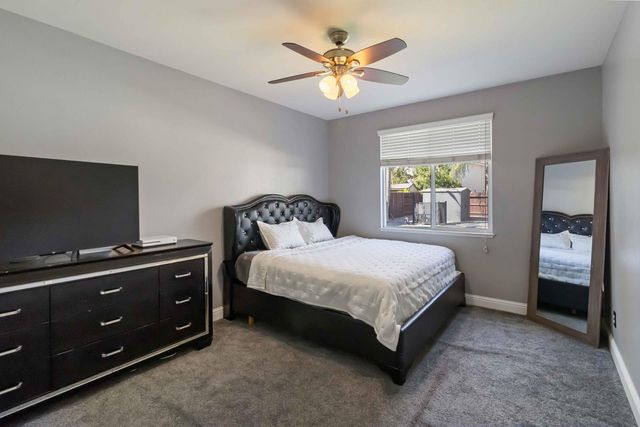 556 Sherborne Ct, Galt, CA 95632