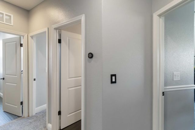 556 Sherborne Ct, Galt, CA 95632