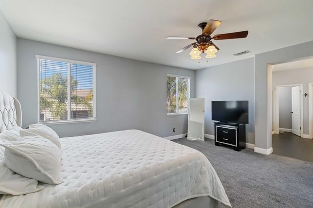 556 Sherborne Ct, Galt, CA 95632