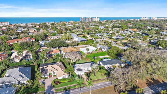 514 HARBOR DRIVE S, Venice, FL 34285