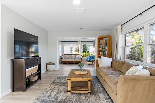 514 HARBOR DRIVE S, Venice, FL 34285