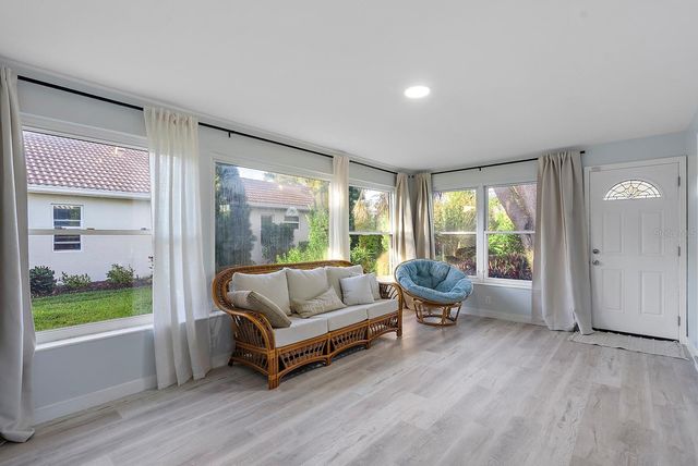 514 HARBOR DRIVE S, Venice, FL 34285