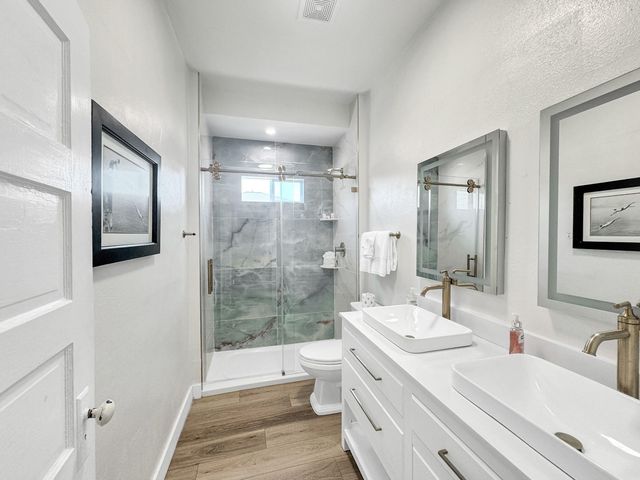 1504 Christopher Columbus Boulevard, Galveston, TX 77550