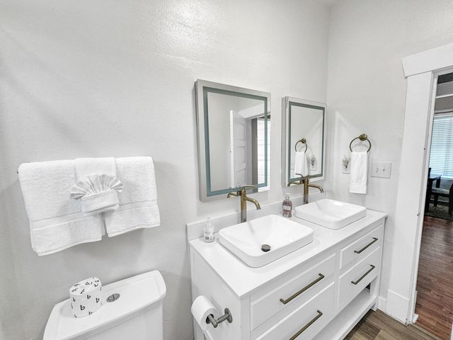 1504 Christopher Columbus Boulevard, Galveston, TX 77550