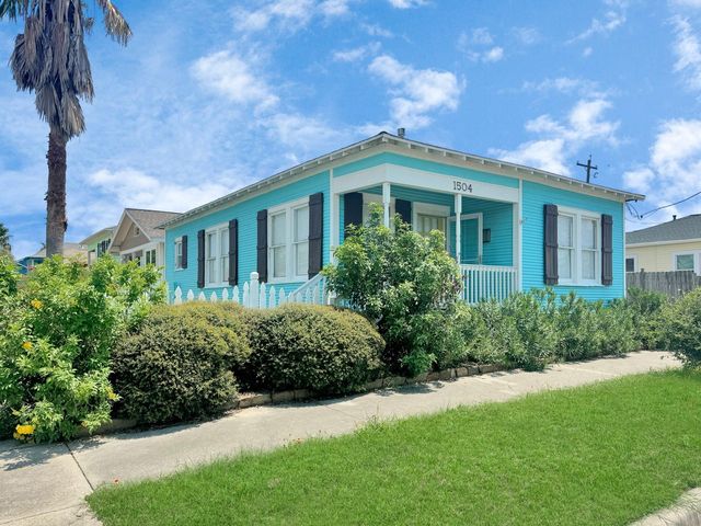 1504 Christopher Columbus Boulevard, Galveston, TX 77550