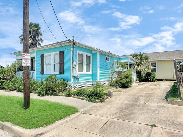 1504 Christopher Columbus Boulevard, Galveston, TX 77550