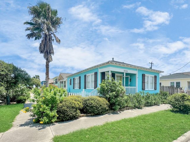 1504 Christopher Columbus Boulevard, Galveston, TX 77550