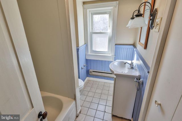 126 S 2ND ST, Quakertown, PA 18951