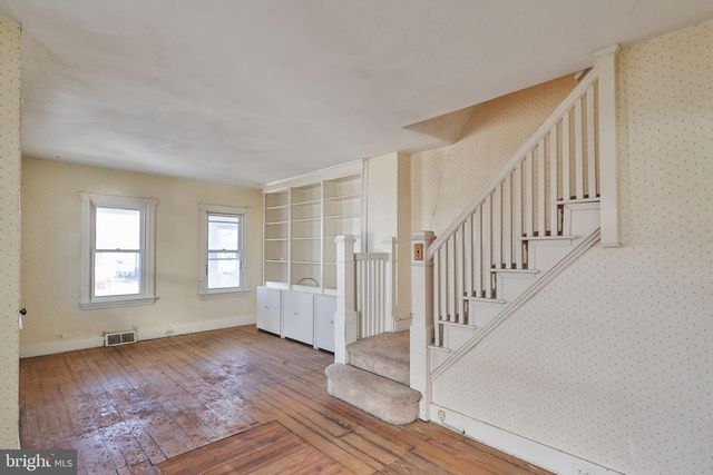 126 S 2ND ST, Quakertown, PA 18951