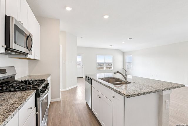2824 Green Finch, New Braunfels, TX 78130