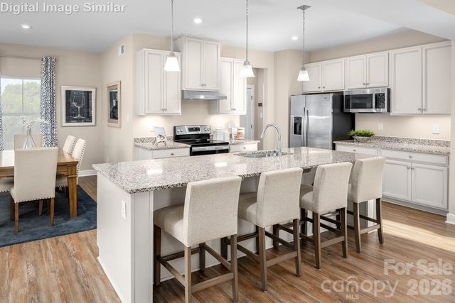 3954 Kelton Way, Charlotte, NC 28216