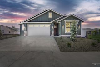 933-945 S Almond St, Nampa, ID 83686