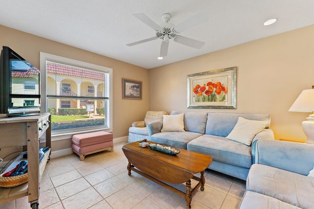 717 S Us Hwy 1 812, Jupiter, FL 33477