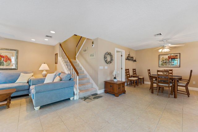 717 S Us Hwy 1 812, Jupiter, FL 33477