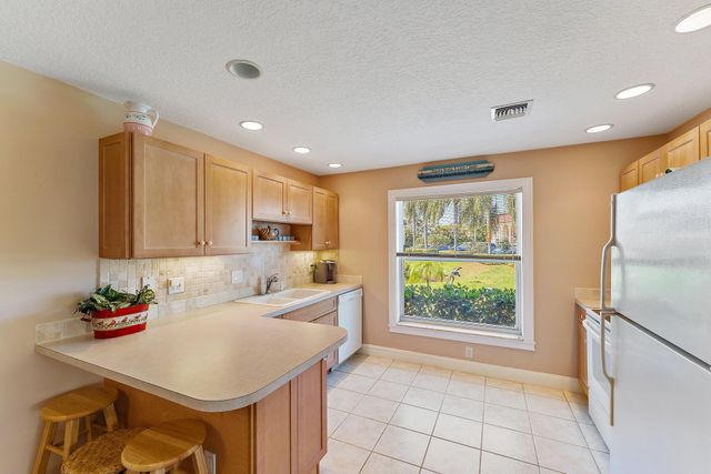 717 S Us Hwy 1 812, Jupiter, FL 33477