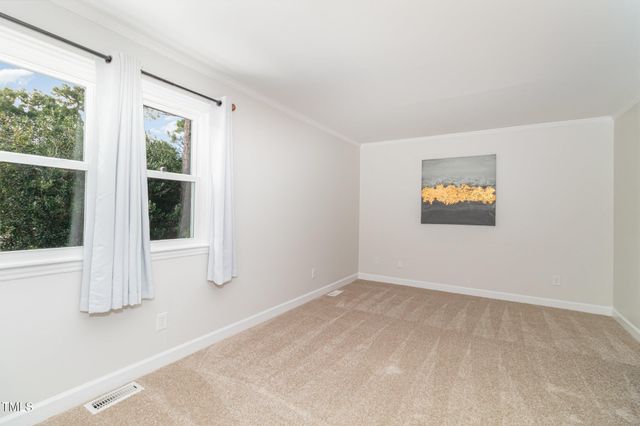 7050 Sandy Forks Road 101, Raleigh, NC 27615