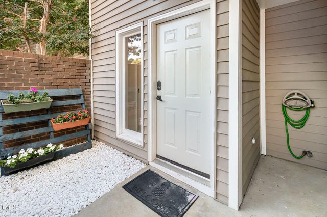 7050 Sandy Forks Road 101, Raleigh, NC 27615