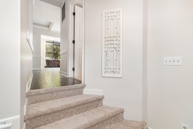 7050 Sandy Forks Road 101, Raleigh, NC 27615