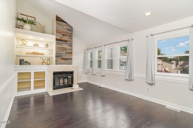 7050 Sandy Forks Road 101, Raleigh, NC 27615