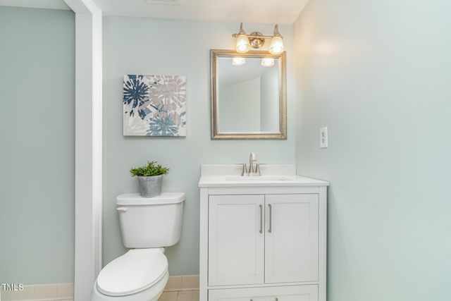 7050 Sandy Forks Road 101, Raleigh, NC 27615