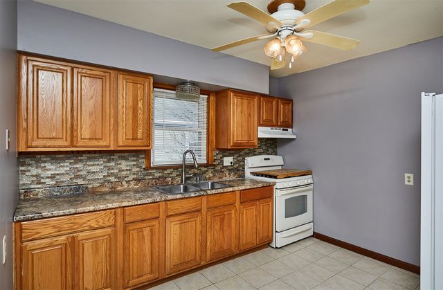 210 SW Des Moines Street, Ankeny, IA 50023