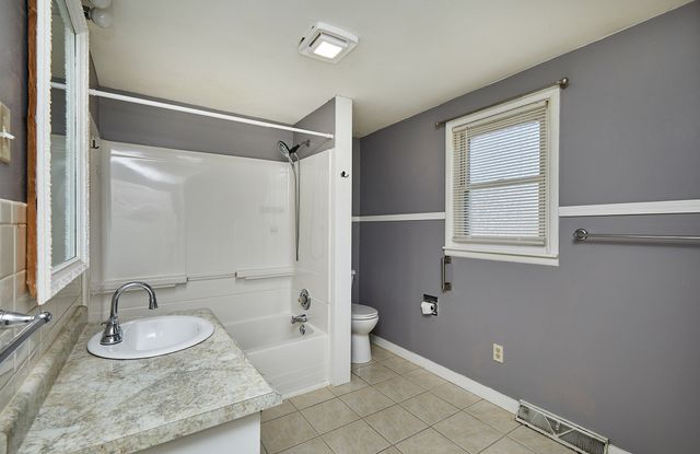 210 SW Des Moines Street, Ankeny, IA 50023