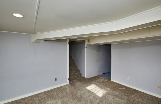 210 SW Des Moines Street, Ankeny, IA 50023