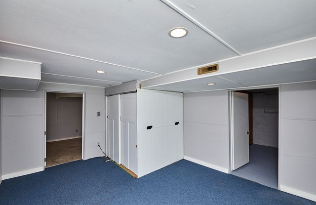 210 SW Des Moines Street, Ankeny, IA 50023