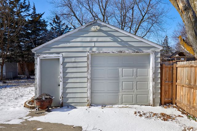 210 SW Des Moines Street, Ankeny, IA 50023