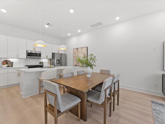 267 De Boll Street, Houston, TX 77022