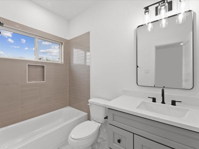 267 De Boll Street, Houston, TX 77022