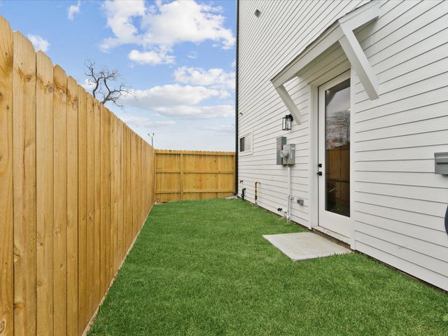 267 De Boll Street, Houston, TX 77022