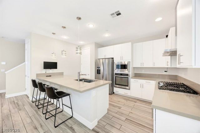 11423 Gravitation Drive, Las Vegas, NV 89135