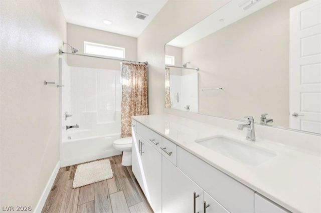 11423 Gravitation Drive, Las Vegas, NV 89135