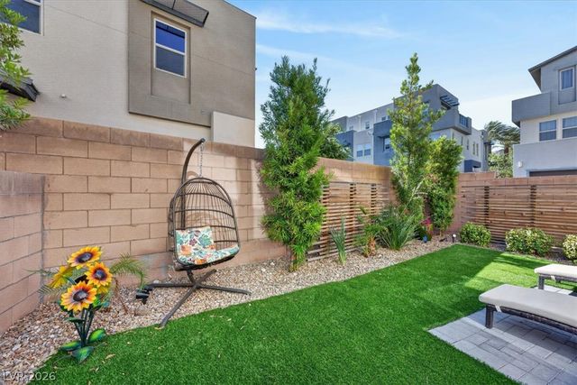 11423 Gravitation Drive, Las Vegas, NV 89135