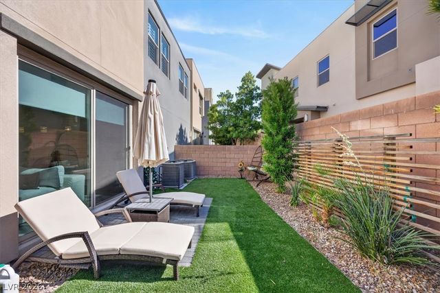11423 Gravitation Drive, Las Vegas, NV 89135