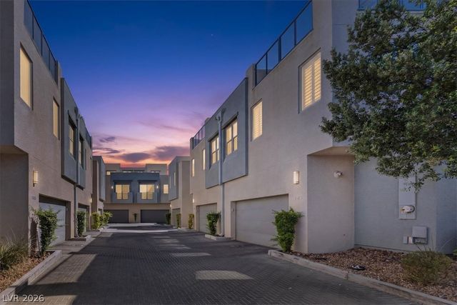 11423 Gravitation Drive, Las Vegas, NV 89135