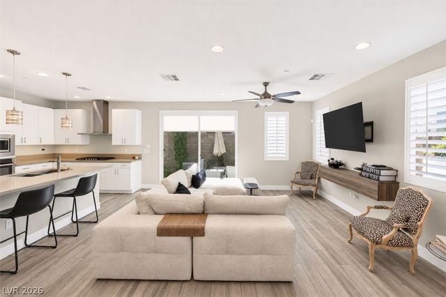 11423 Gravitation Drive, Las Vegas, NV 89135