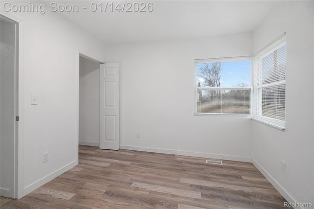 432 W Dartmouth Street, Flint, MI 48505