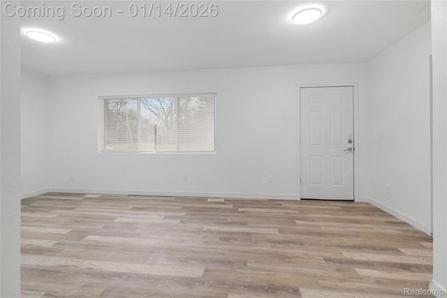 432 W Dartmouth Street, Flint, MI 48505