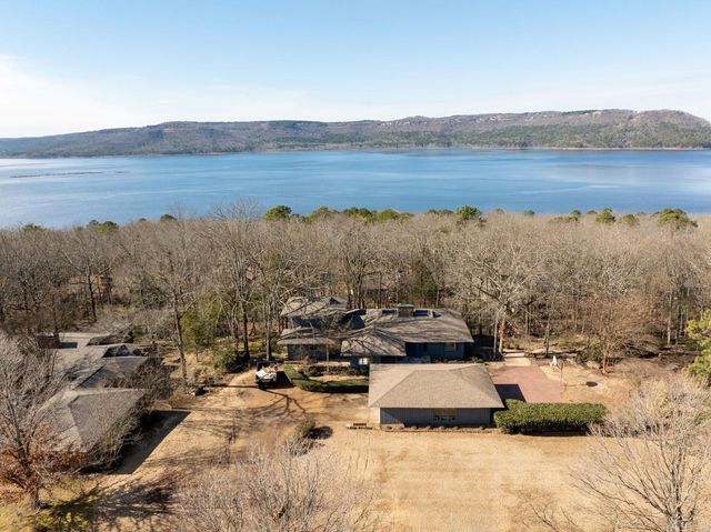 513 Bayview Place, Heber Springs, AR 72543