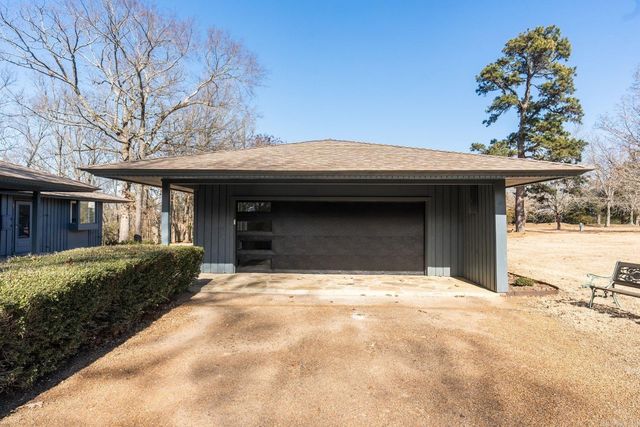 513 Bayview Place, Heber Springs, AR 72543