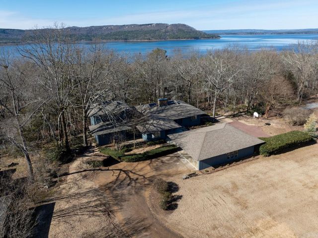 513 Bayview Place, Heber Springs, AR 72543